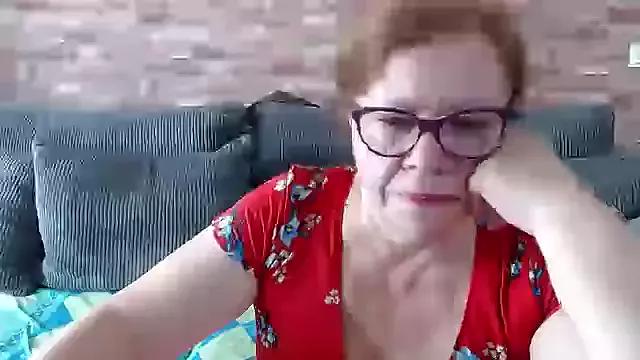 Freechat Adelewildx on StripChat