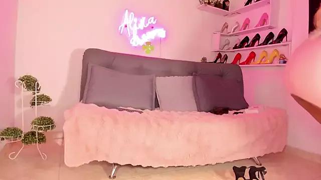 alisiadreams22 on StripChat 