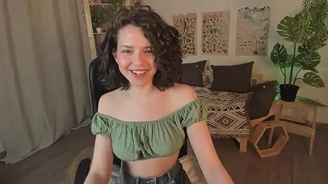 AngellaRoss on StripChat 
