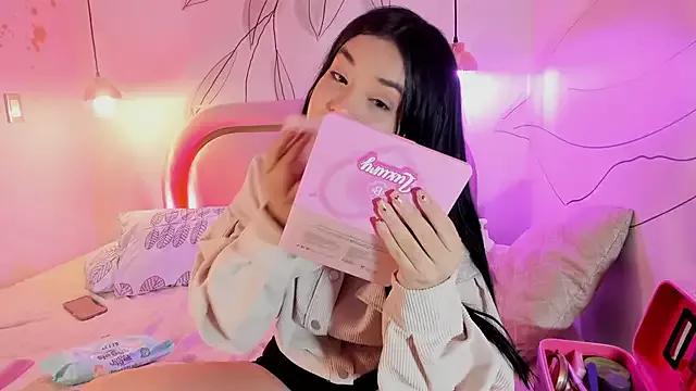 AuroraFiore on StripChat 