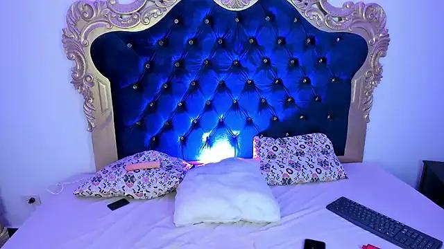 Freechat BellaJhons_ on StripChat