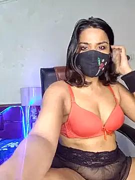 Black-Pearll on StripChat 