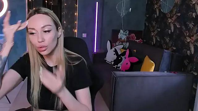 Blckmirrorr on StripChat 