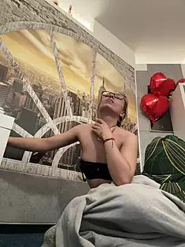 Freechat Celine_charme on StripChat