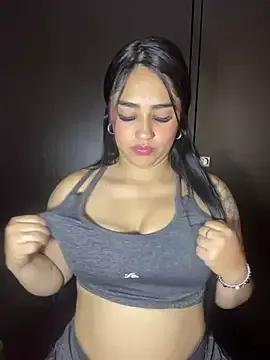 Freechat Charlotte_cutee18 on StripChat