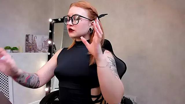 Christine_Wallker on StripChat 