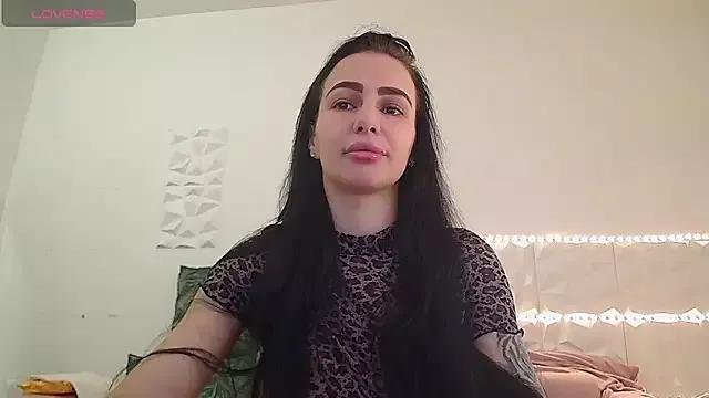 clara_x_x on StripChat 