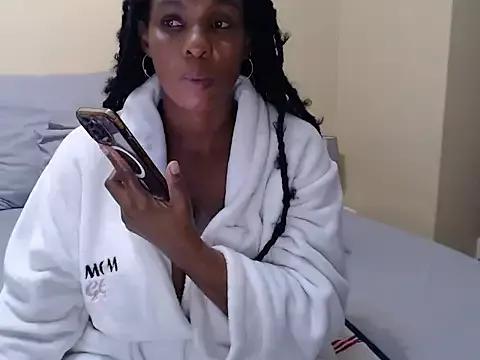 Freechat Cristaldee81 on StripChat