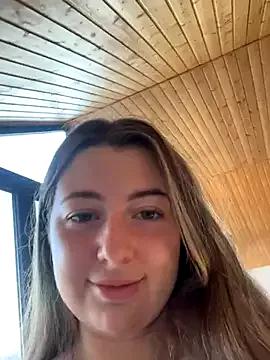 Freechat curvyflawless on StripChat