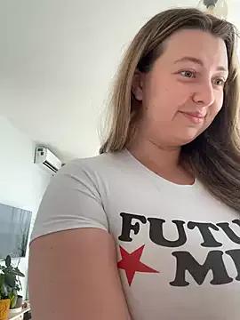 Freechat curvyflawless on StripChat