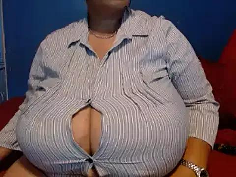 CUTEFIRMMELONSS on StripChat 