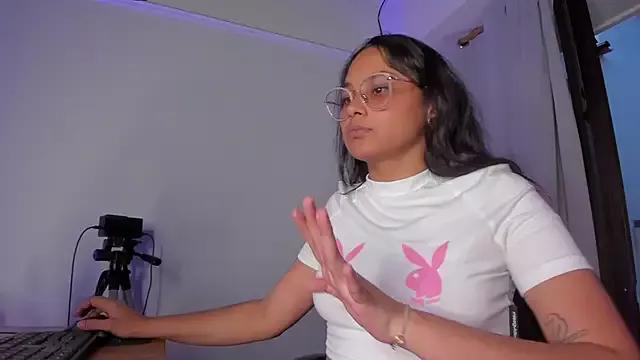 Cuteprincess21 on StripChat 