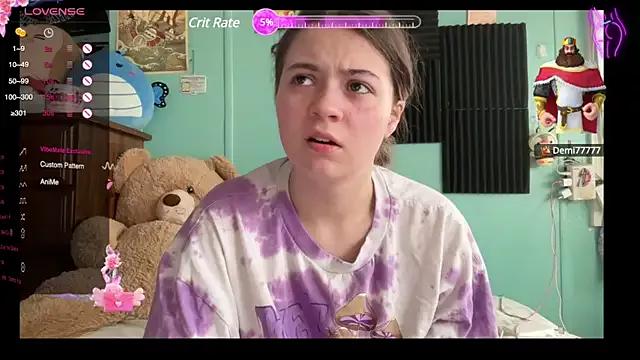 dazeyrayne on StripChat 