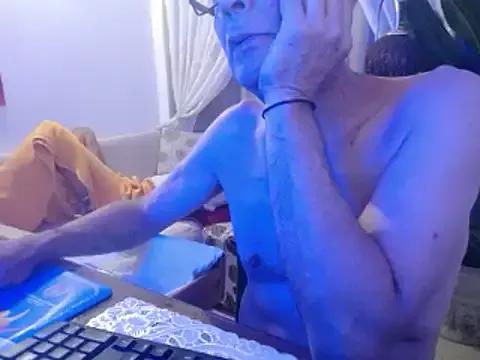 Dirtypiggmature on StripChat 