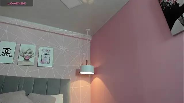 Freechat dolly_zoe on StripChat