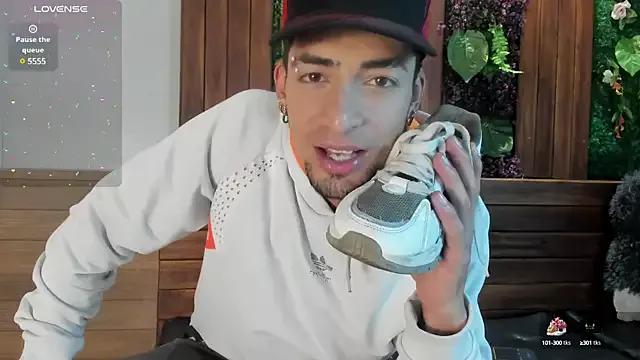 Freechat DrakeNeumann on StripChat