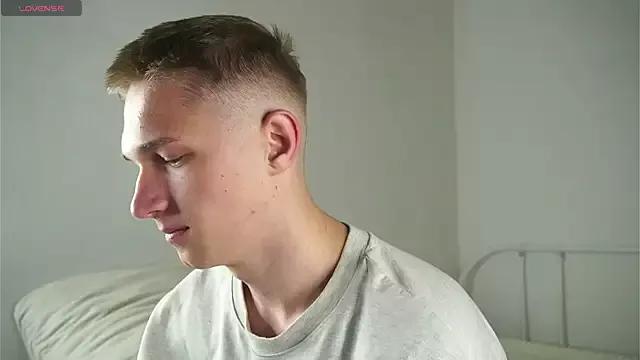 dustyn_fox on StripChat 