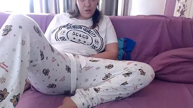 Freechat Dyana_Kaylinn on StripChat