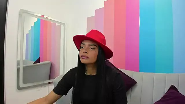 EmmaEbony_ on StripChat 