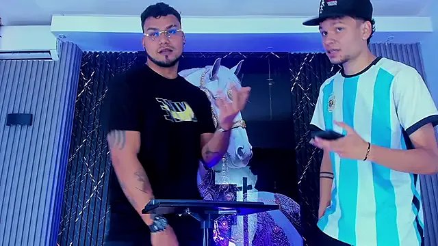 Freechat handsome_boys22 on StripChat