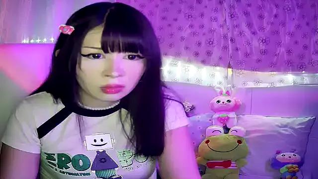Freechat Haru_Queenn on StripChat