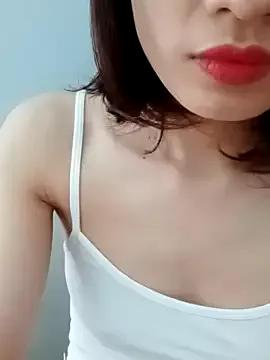 Hinna_x on StripChat 