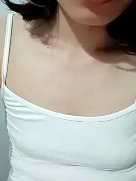 Hinna_x on StripChat 