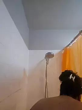 honeeyyy_pot on StripChat 
