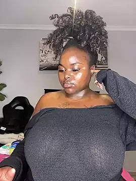 Honeycoco0211 on StripChat 