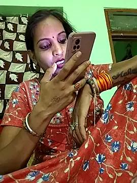Hotty-Nidhi on StripChat 
