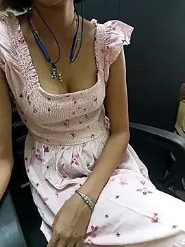 Private Isha_Sax on StripChat