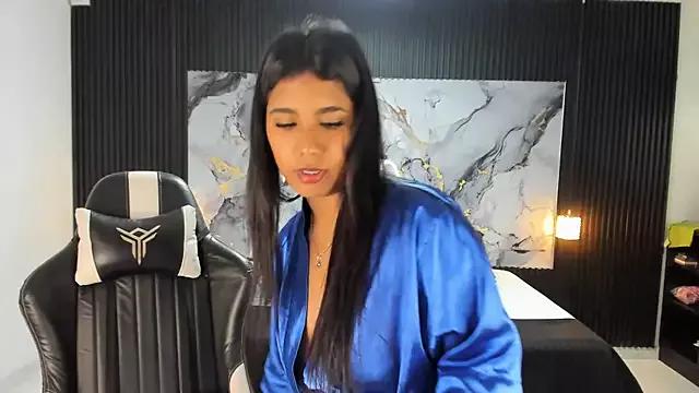 Freechat Ivy_16 on StripChat