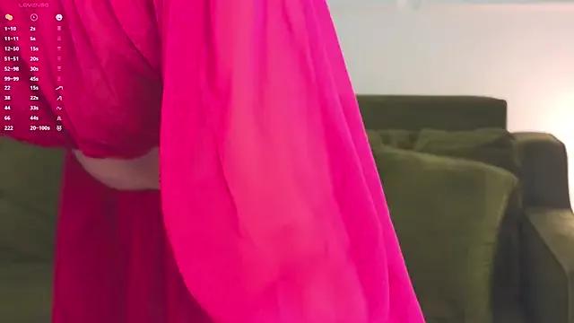 Jasmine_Erriam on StripChat 