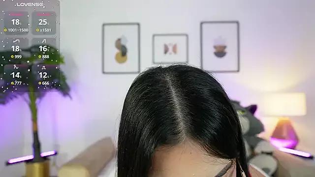 JulesBenett on StripChat 