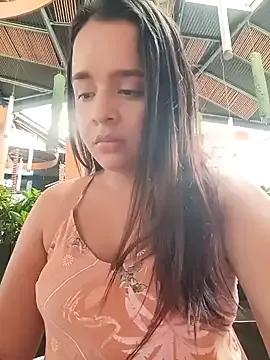 Freechat Julieth_hot-69 on StripChat