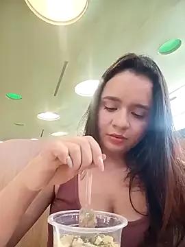 Freechat Julieth_hot-69 on StripChat