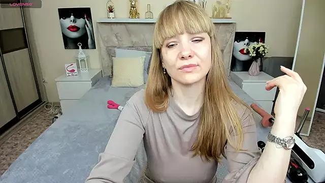 Freechat KattyPeachX on StripChat