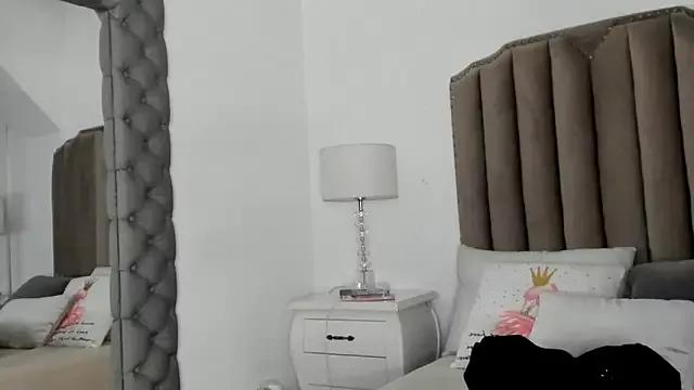 Kimberlin_Cam_ on StripChat 