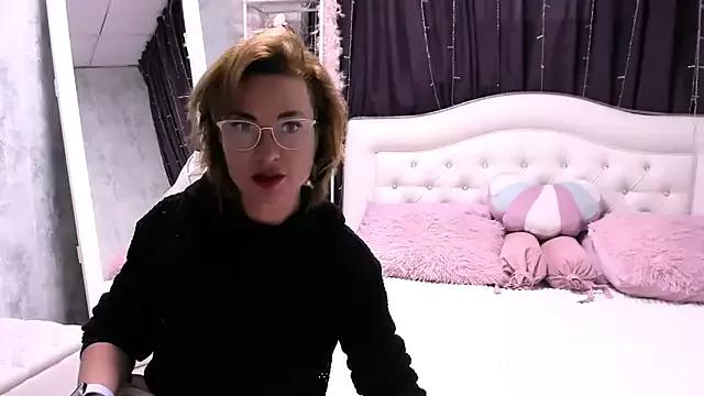 KrisFerdo on StripChat 