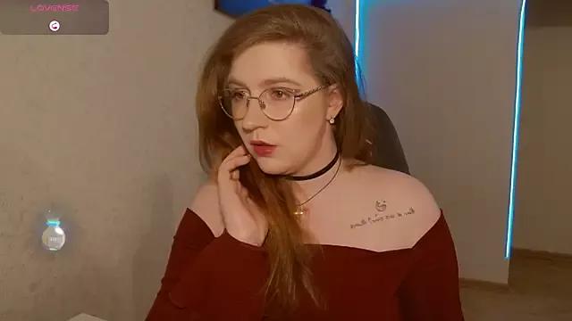 LesyaOxi on StripChat 