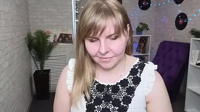 Lexy_Lait on StripChat 