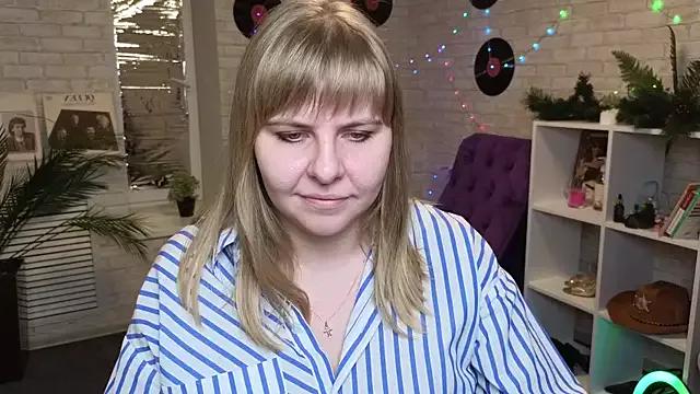 Lexy_Lait on StripChat 