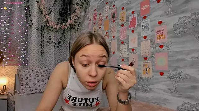 LoisBramson on StripChat 