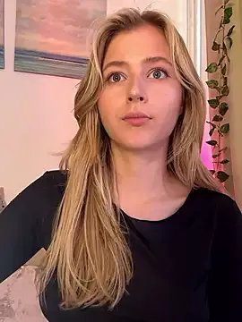 Freechat LunaRase on StripChat