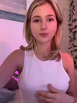 Freechat LunaRase on StripChat