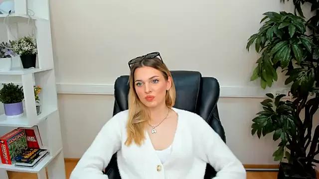 MattieAndrews on StripChat 