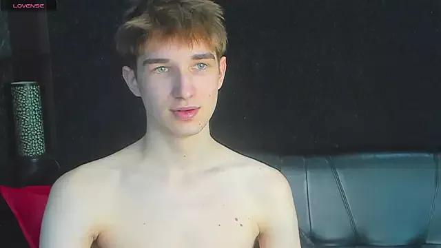 MaxCoper on StripChat 
