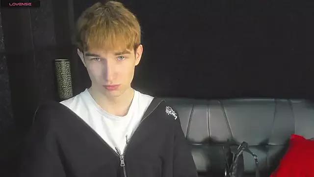 MaxCoper on StripChat 