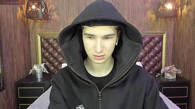 MaxCoper on StripChat 