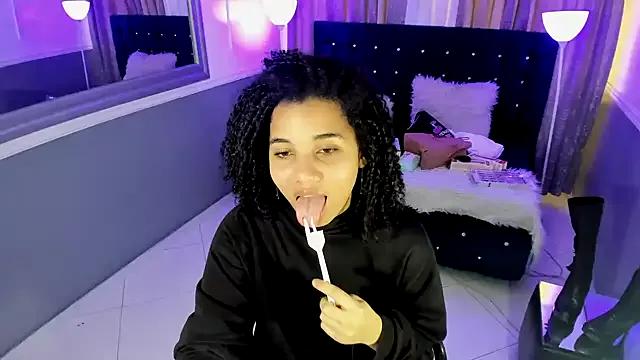 Mayaa_ross on StripChat 